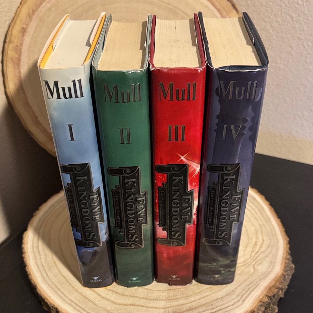 Mull Five Kingdoms Hardcover Set
